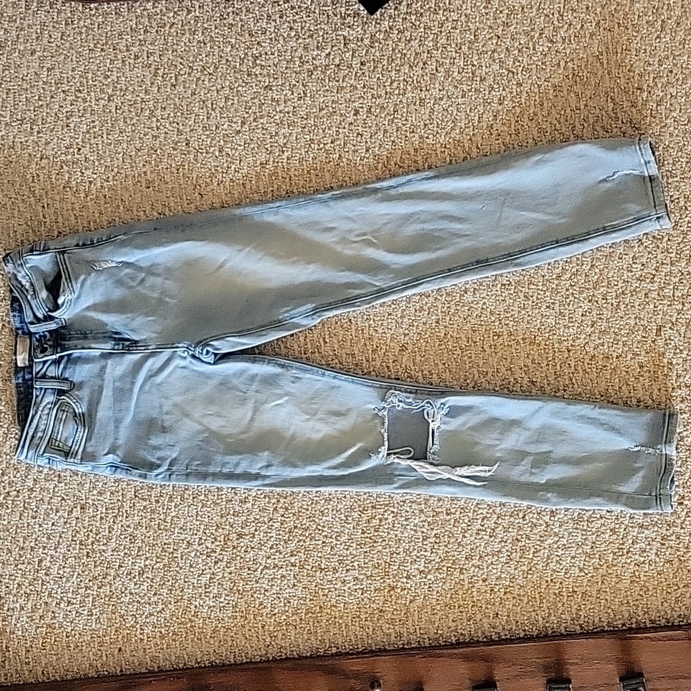 Altar'd State size 25 light wash distressed jeans